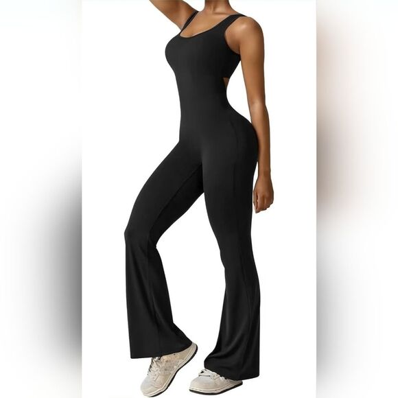 NWT Vertvie V-back Ruched Butt Bodycon Flare Jumpsuit Black Sleeveless Stretch - Picture 2 of 8